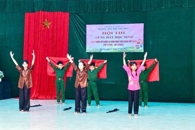 Hội thi “Tiếng hát học sinh” chào mừng 43 năm ngày Nhà giáo Việt Nam 20/11
