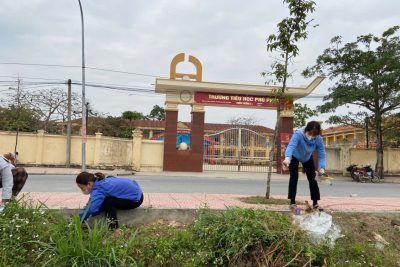 Lao động dọn vệ sinh môi trường